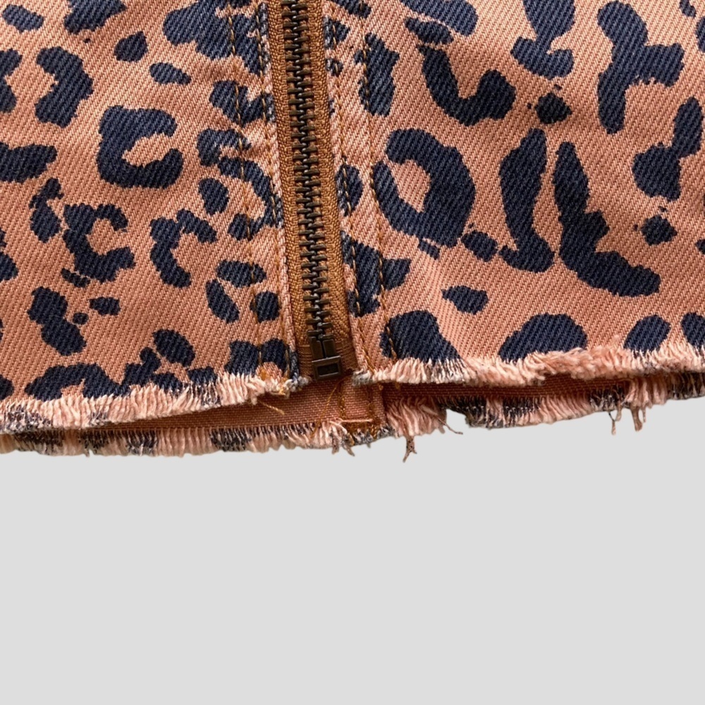 Free People We The Free Denim Skirt Zip It Up O-Ring Leopard Print Women’s 28 - Picture 9 of 11
